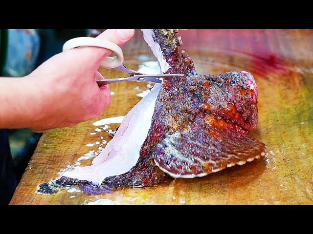 Ngọc Hương Seafood là một địa điểm không thể bỏ qua nếu bạn đang đến Đà Nẵng hoặc Hội An. Hãy xem hình ảnh và cảm nhận sự tươi ngon của hải sản tại đây.