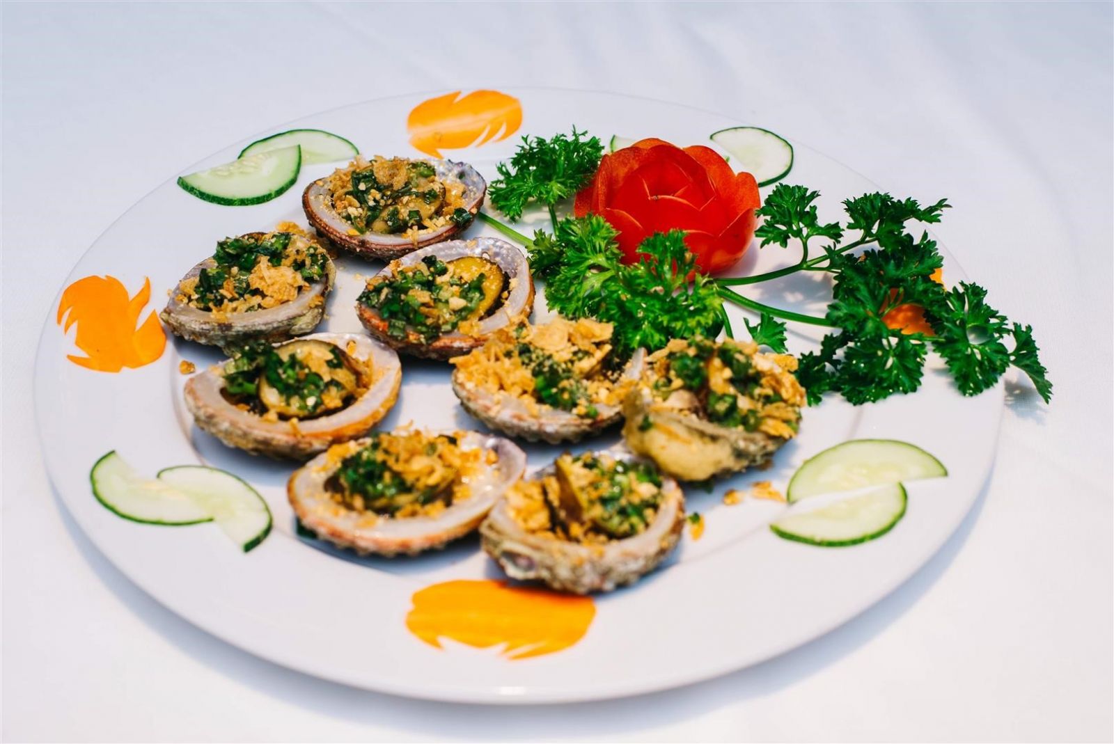Ngọc Hương Seafood Restaurant - thiên đường Bào Ngư