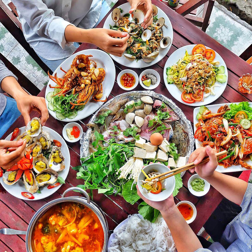 Chi phí ăn hải sản tại nhà hàng ở Đà Nẵng
